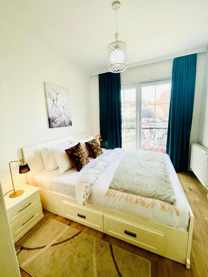 4 Llullat - City Center Apartment Pristina Kültér fotó