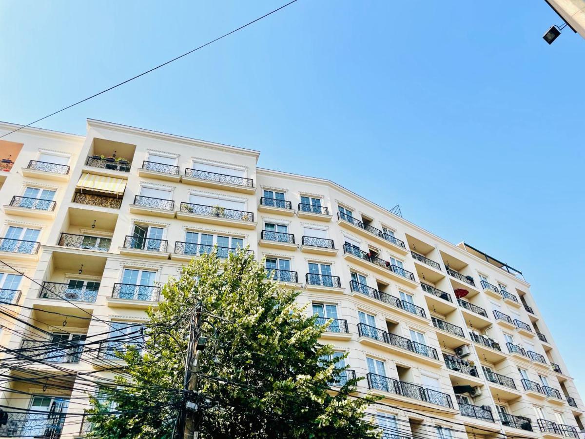 4 Llullat - City Center Apartment Pristina Kültér fotó